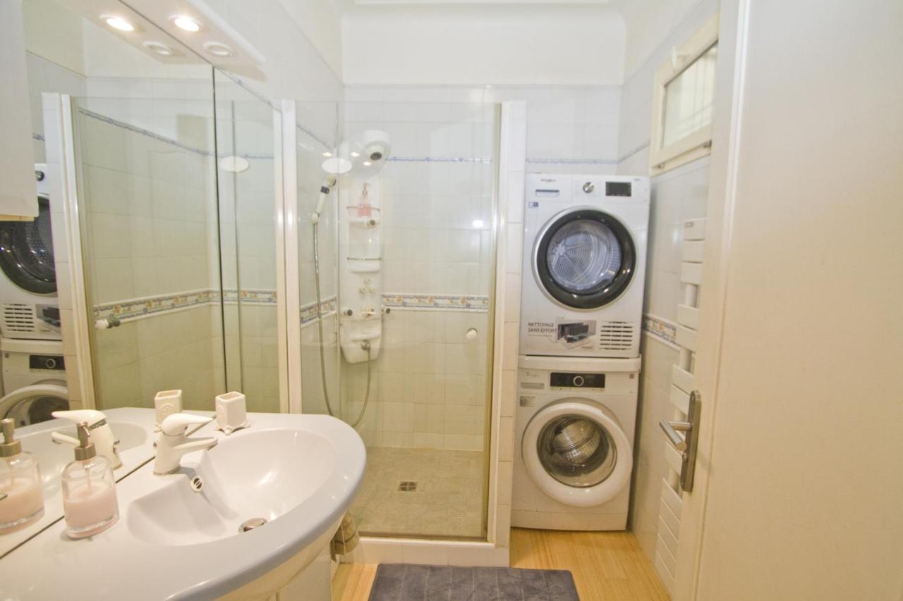 Top Floor Miramar Sea Front Apartment Ница Екстериор снимка